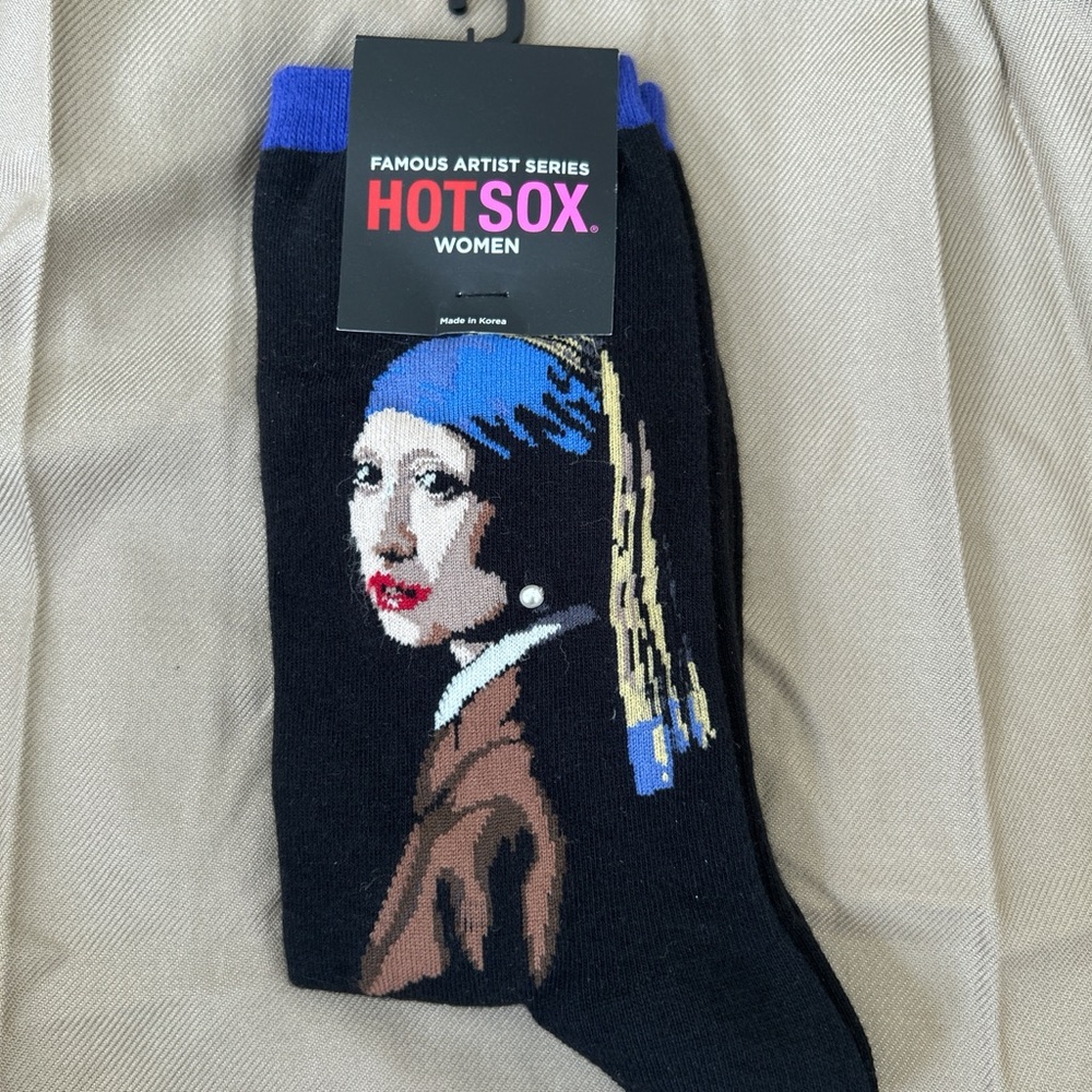 Hot Sox Famous Artist Series Socks Johannes Vermeer Girl with a Pearl Earring